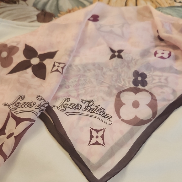 Louis Vuitton Pink and Brown Scarf - Picture 1 of 5